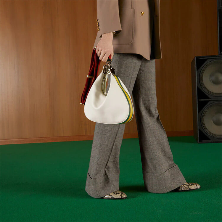 Replica-Gucci-Attache-Large-Shoulder-Bag-702823-UXWBG-9109-7.jpg