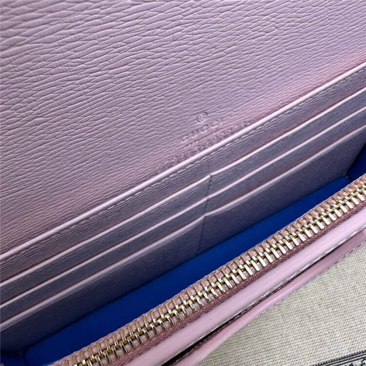 Replica-Gucci-Chain-Wallet-With-Gucci-Script-772643-0OP0N-5909-5.jpg