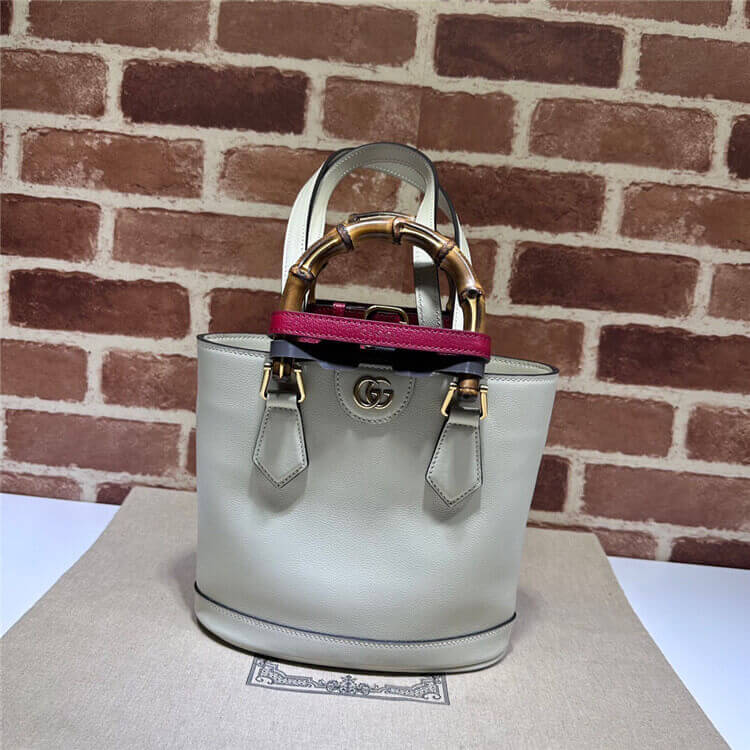 Replica-Gucci-Diana-Small-Tote-Bag-750396-UAAAY-9043-2.jpg