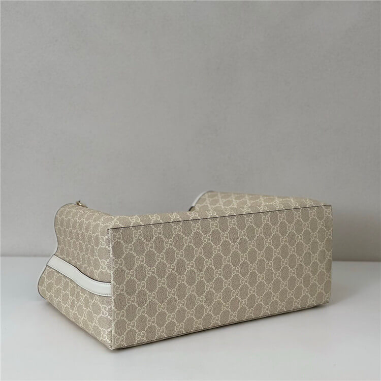 Replica-Gucci-GG-Emblem-Large-Tote-Bag-815213-FAD6L-9641-5.jpg