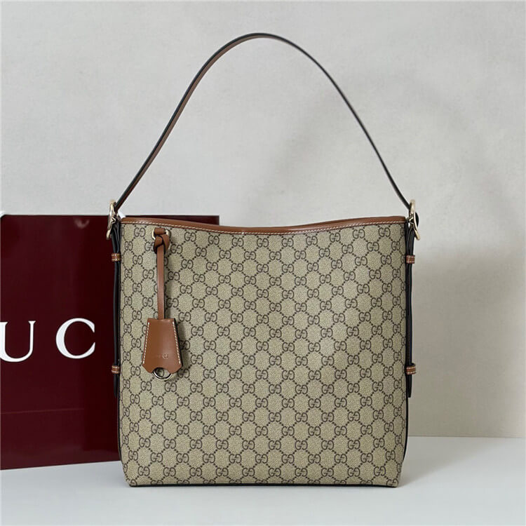 Replica-Gucci-GG-Emblem-Medium-Shoulder-Bag-847452-FAD6L-9758-2.jpg