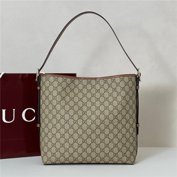 Replica-Gucci-GG-Emblem-Medium-Shoulder-Bag-847452-FAD6L-9758-4.jpg