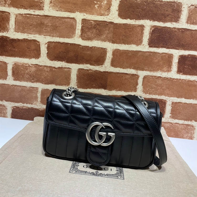 Replica-Gucci-GG-Marmont-Matelasse-Mini-Bag-446744-UM8AN-1000-2.jpg