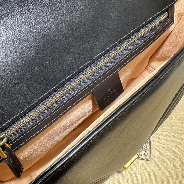 Replica-Gucci-GG-Marmont-Medium-Shoulder-Bag-443496-DTDIT-1000-6.jpg