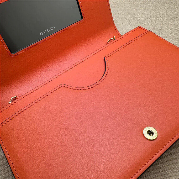 Replica-Gucci-GG-Matelasse-Chain-Wallet-723787-UM8IG-7519-4.jpg