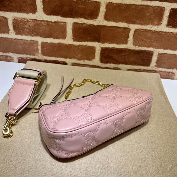 Replica-Gucci-GG-Matelasse-Handbag-735049-UM8HG-5941-5.jpg