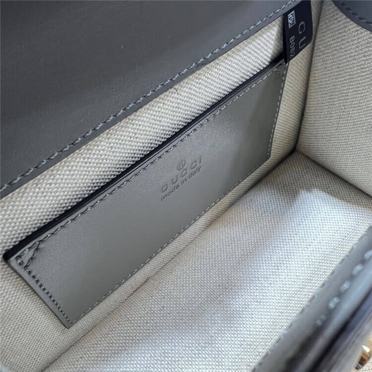 Replica-Gucci-GG-Matelasse-Small-Top-Handle-Bag-724499-UM8HG-1563-6.jpg