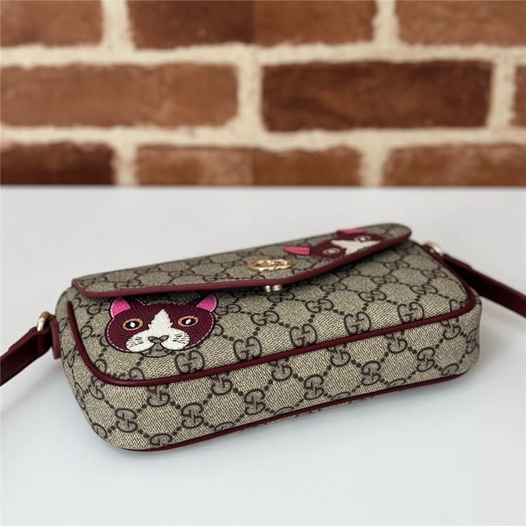 Replica-Gucci-GG-Mini-Shoulder-Bag-With-Cat-Detail-818764-FAEEP-8574-5.jpg