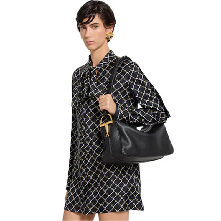 Replica-Gucci-Half-Horsebit-Large-Shoulder-Bag-862530-AAFDM-1000-8.jpg