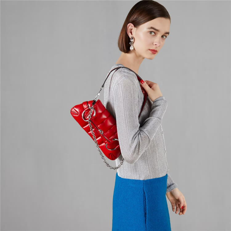 Replica-Gucci-Horsebit-Chain-Small-Shoulder-Bag-764339-AACU1-6404-7.jpg