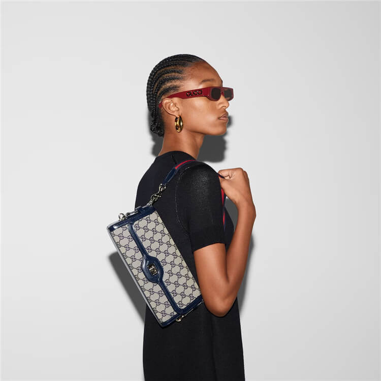 Replica-Gucci-Luce-Small-Shoulder-Bag-786027-FADAC-8559-9.jpg