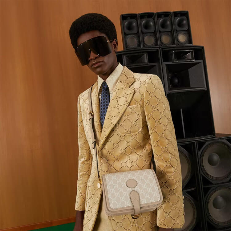 Replica-Gucci-Mini-Shoulder-Bag-With-Interlocking-G-671620-UULBT-9683-7.jpg
