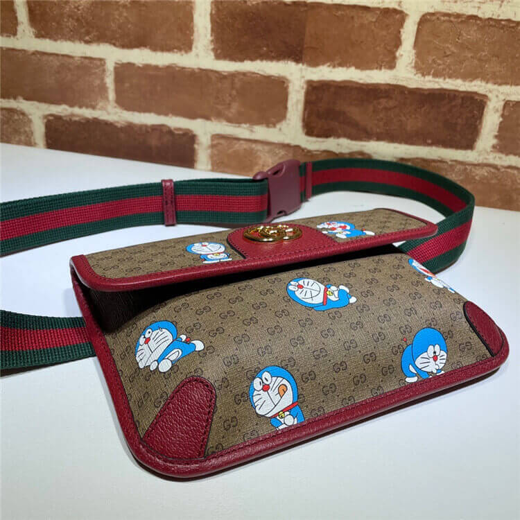 Replica-Gucci-Small-Belt-Bag-647817-2TJBG-8587-4.jpg