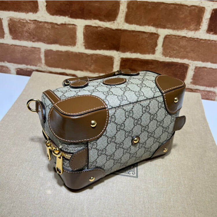 Replica-Gucci-Small-Duffle-Bag-With-Interlocking-G-723307-92THG-8563-5.jpg