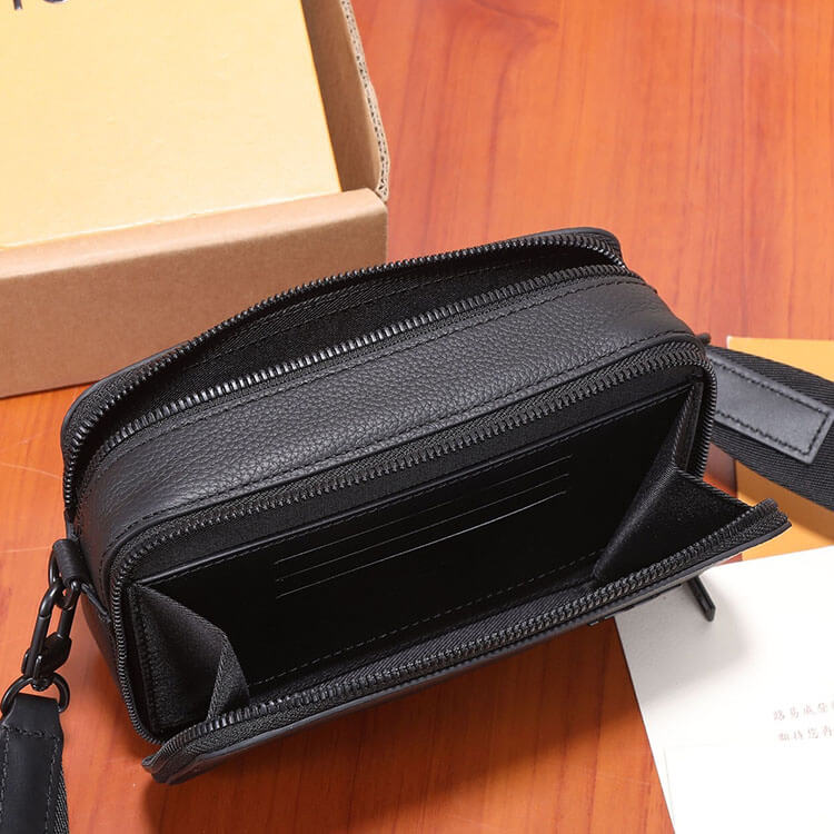 Replica-LV-Alpha-Wearable-Wallet-M59161-6.jpg