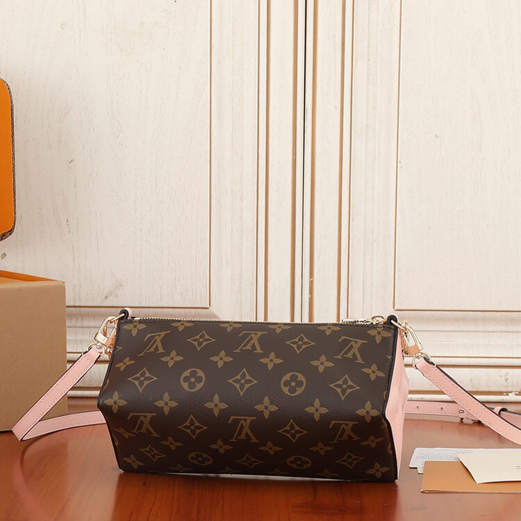 Replica-LV-Bloom-Pouch-M11303-4.jpg