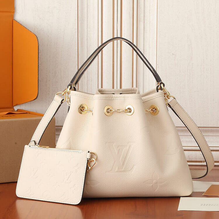 Replica-LV-Bundle-M25452-2.jpg