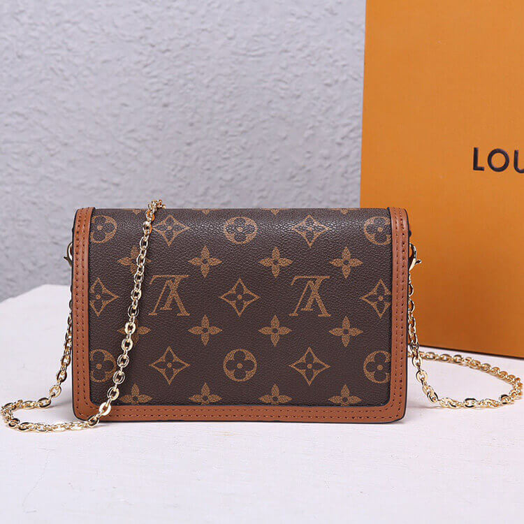 Replica-LV-Dauphine-Chain-Wallet-M68746-4.jpg
