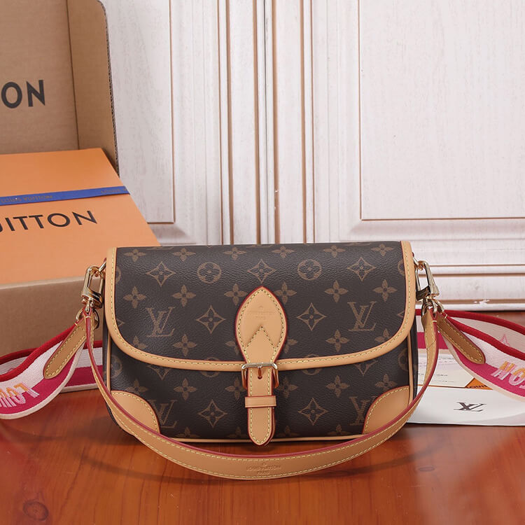 Replica-LV-Diane-M46049-2.jpg