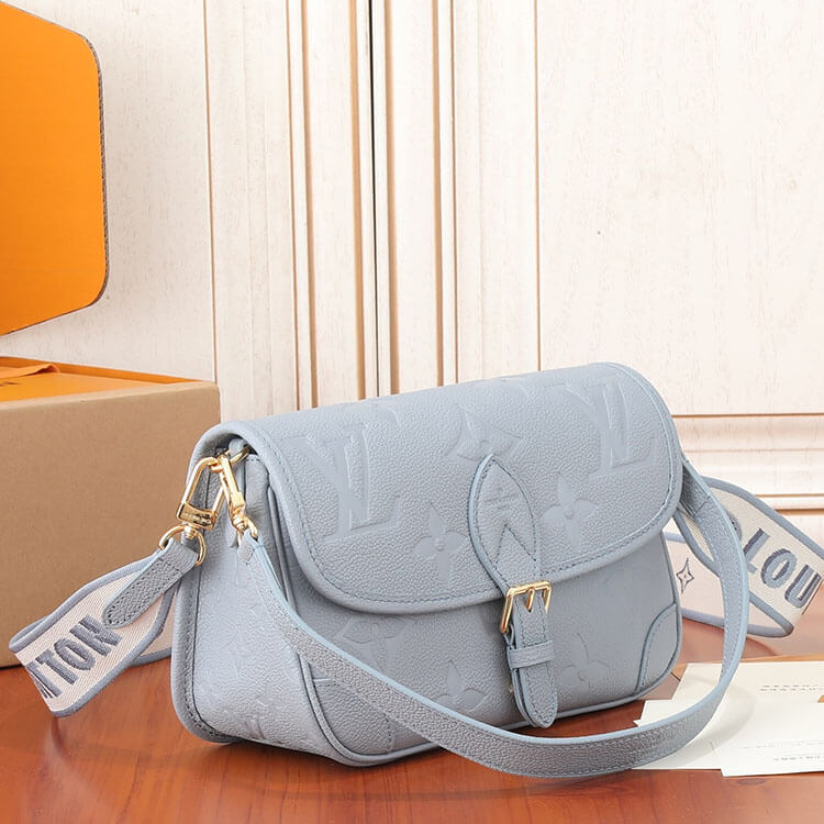 Replica-LV-Diane-M46846-3.jpg