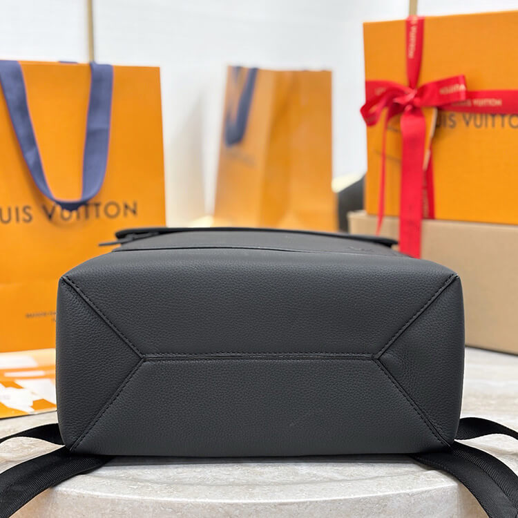 Replica-LV-Fastline-Backpack-M15262-5.jpg