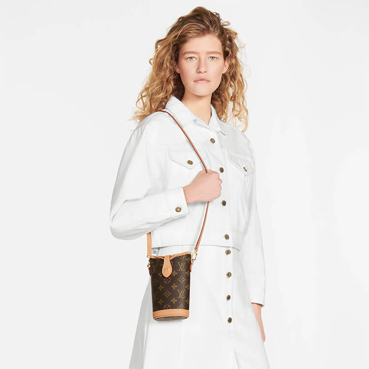 Replica-LV-Fold-Me-Pouch-M80874-7.jpg