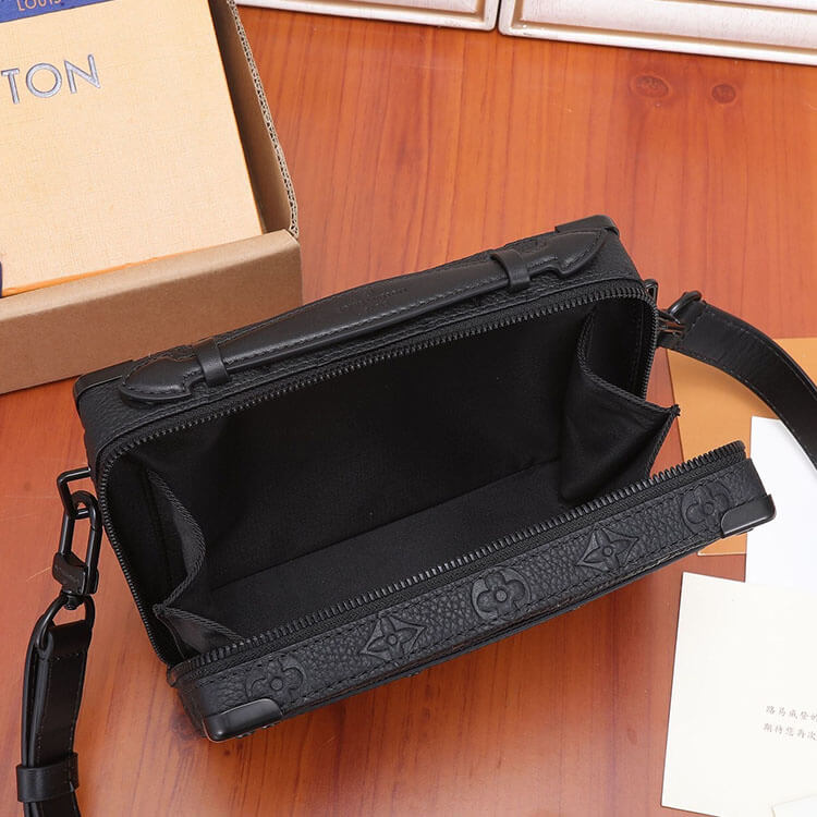 Replica-LV-Handle-Soft-Trunk-M59163-6.jpg