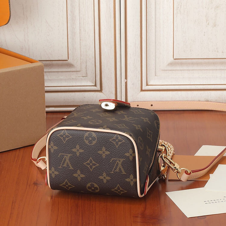 Replica-LV-Just-In-Case-M47096-5.jpg