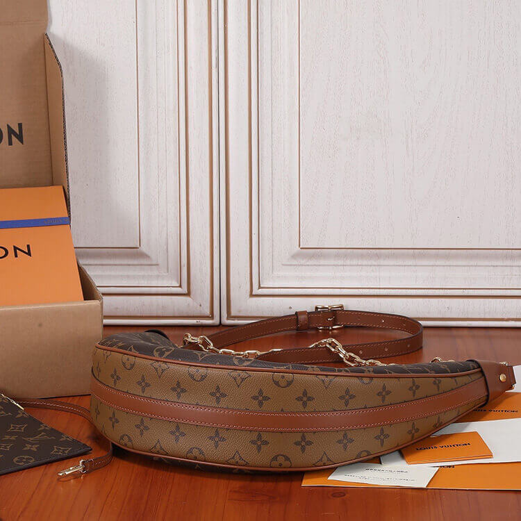 Replica-LV-Loop-Hobo-M46311-5.jpg