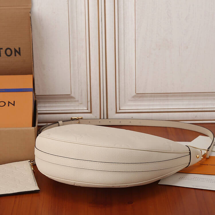 Replica-LV-Loop-Hobo-M467395.jpg