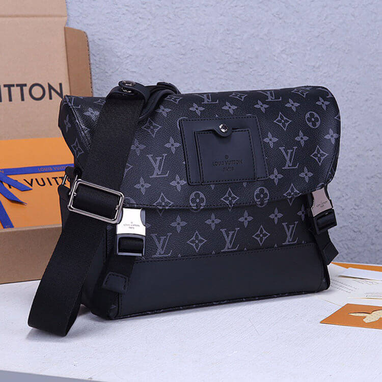 Replica-LV-Messenger-PM-Voyager-Bag-M40511-3.jpg