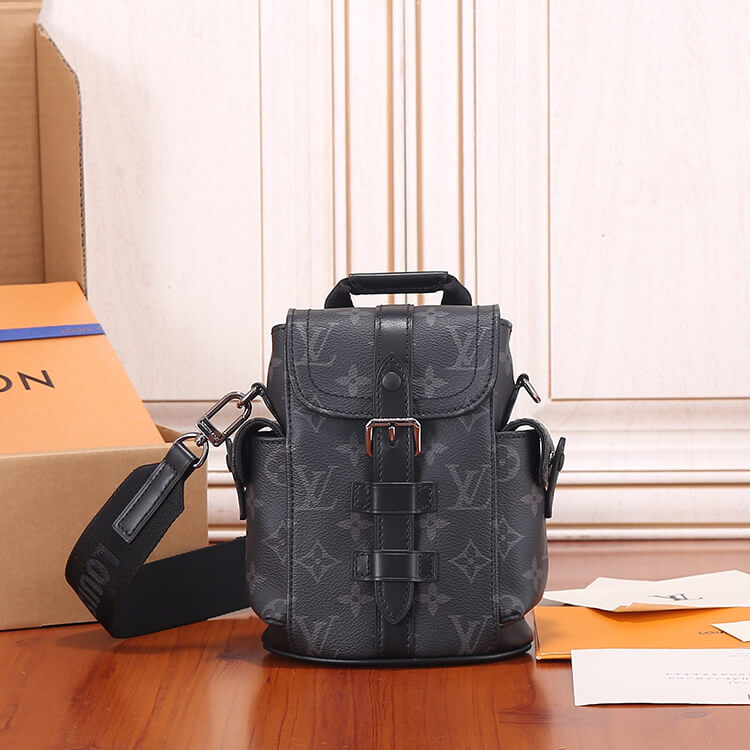 Replica-LV-Nano-Christopher-M82769-2.jpg