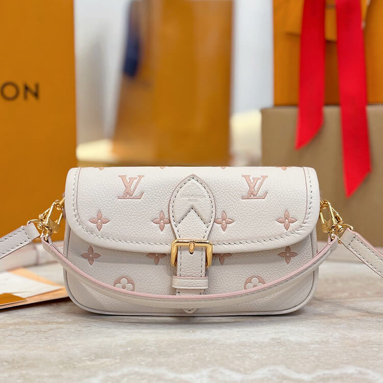 Replica-LV-Nano-Diane-M13642-2.jpg