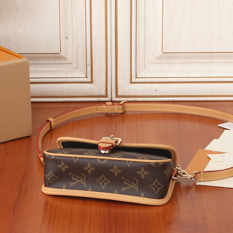Replica-LV-Nano-Diane-M83298-5.jpg