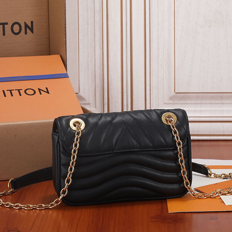 Replica-LV-New-Wave-Chain-Bag-PM-M20687-4.jpg