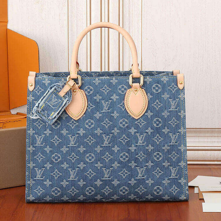 Replica-LV-OnTheGo-MM-M46871-2.jpg