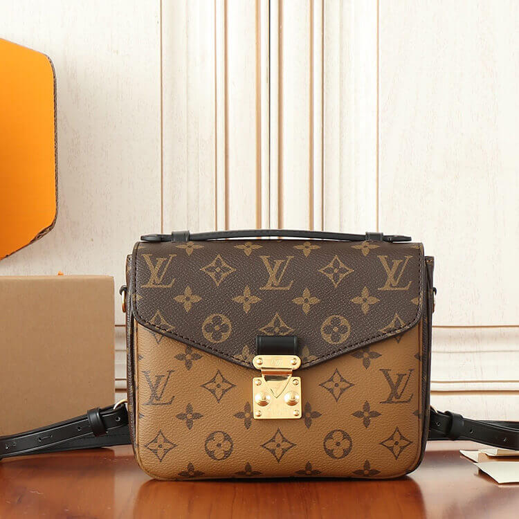 Replica-LV-Pochette-Metis-Backpack-M11941-2.jpg