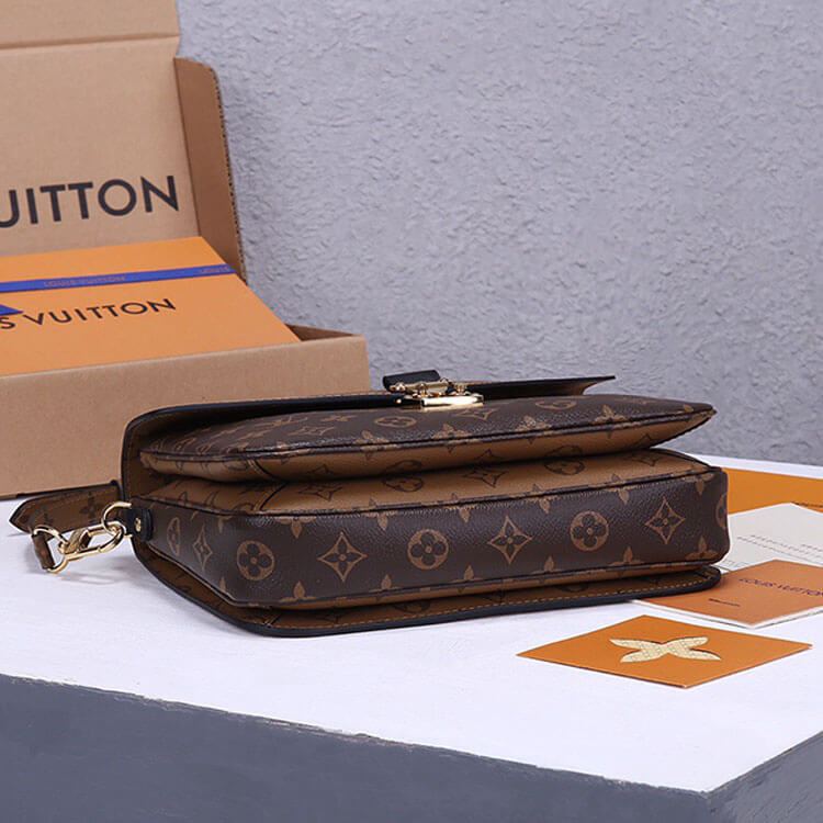 Replica-LV-Pochette-Metis-Bag-M44876-5.jpg