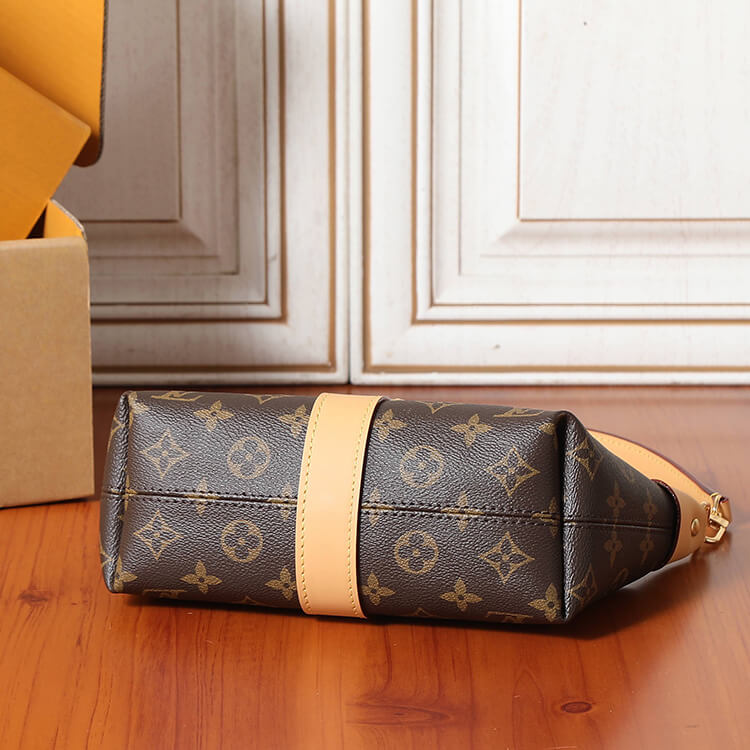 Replica-LV-Pochette-Mia-M26191-5.jpg