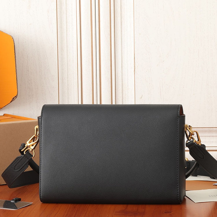 Replica-LV-Soft-Twist-M24639-4.jpg
