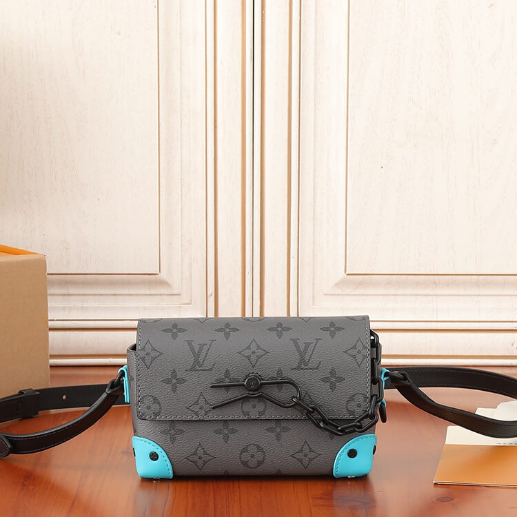 Replica-LV-Steamer-Wearable-Wallet-M11496-2.jpg