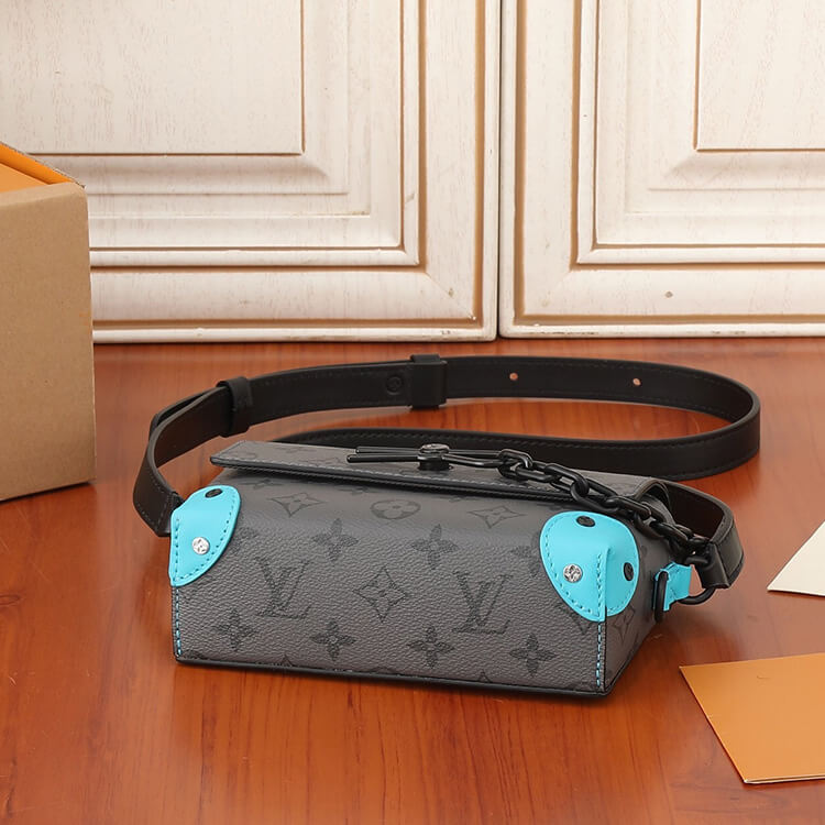 Replica-LV-Steamer-Wearable-Wallet-M11496-5.jpg